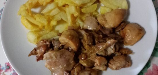 pollo al ajillo