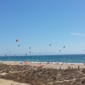 Una playa inmensa de arena dorada