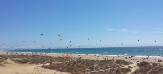Una playa inmensa de arena dorada