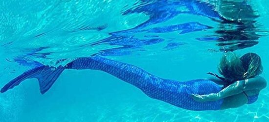 Una sirena de color azul